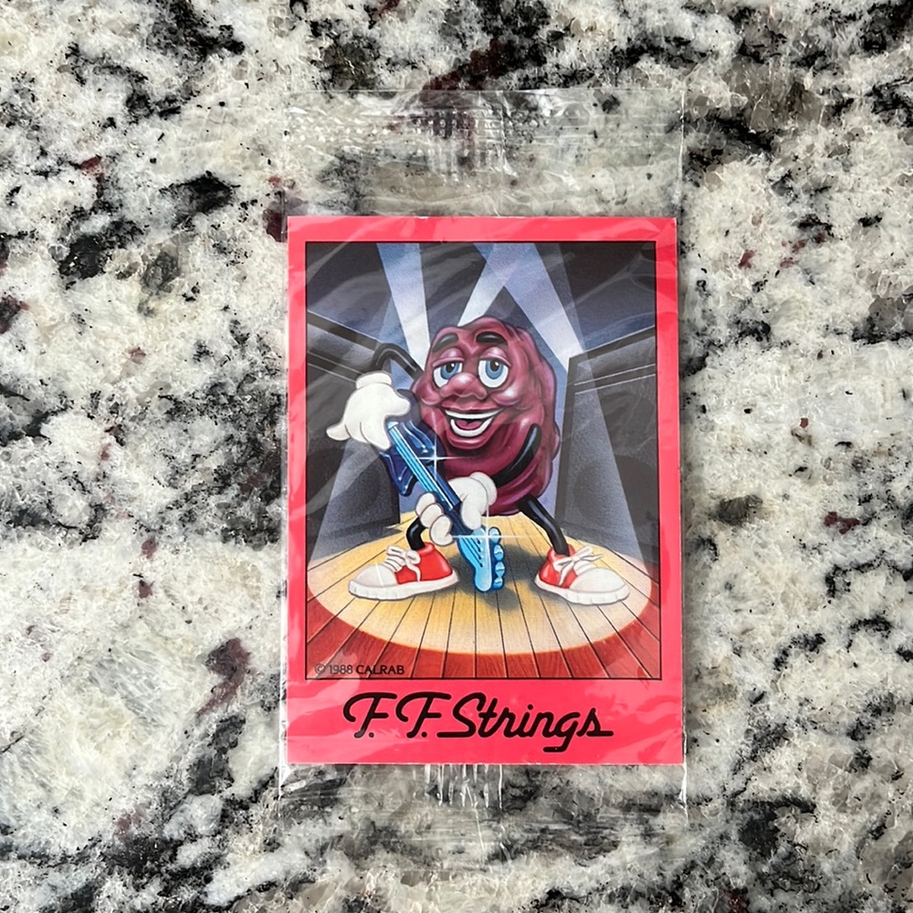 1988 Hardee’s The California Raisins F.F. Strings Collectible Card.